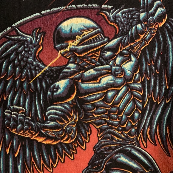 Judas Priest T-Shirt - Picture 5 of 6